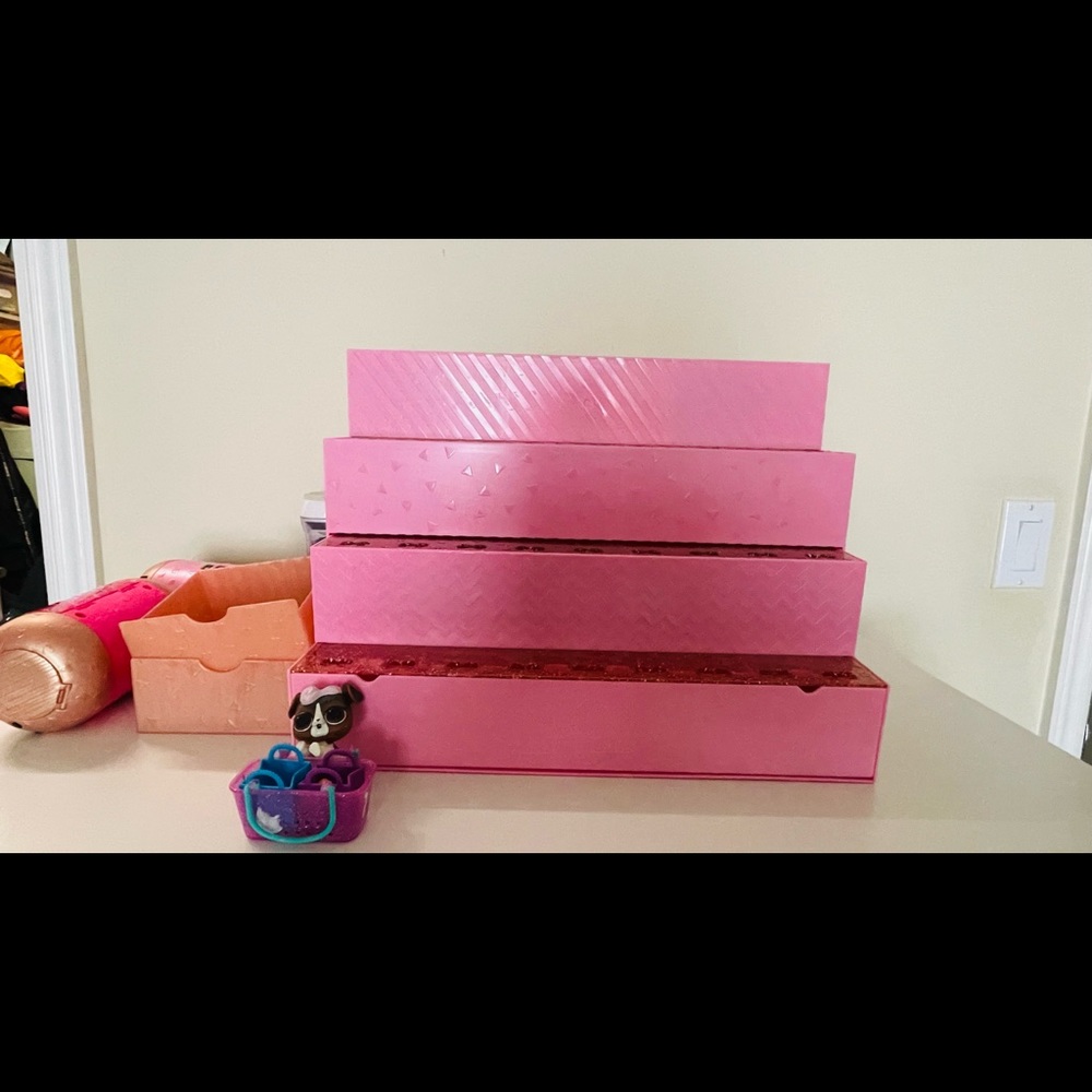L.O.L. Surprise! Pink Stackable Display Boxes with Accessories